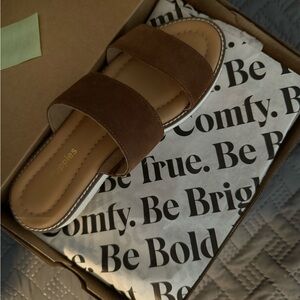 Hush Puppies Sandals NEW IN BOX